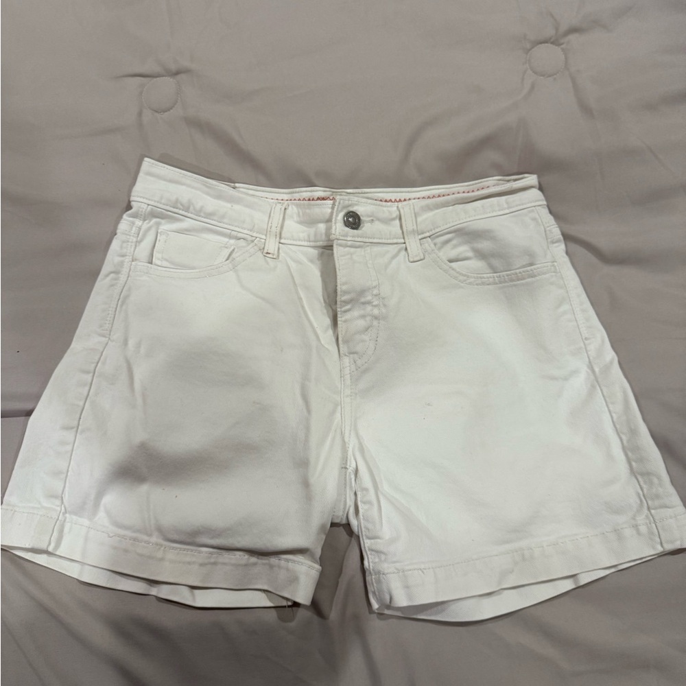 Levi’s White Denim Shorts